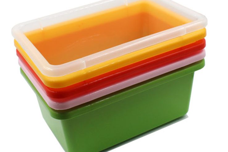 plastic storage bin (3)