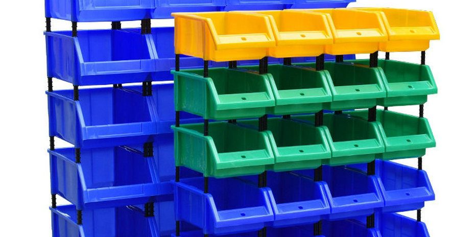 plastic storage bin (4)
