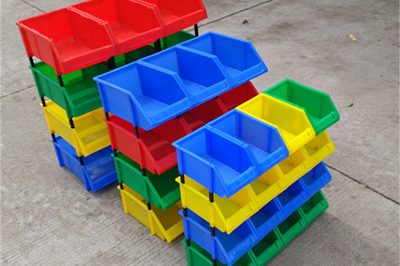 plastic storage bin 400