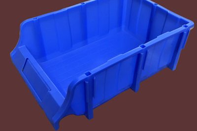 plastic storage bin 400