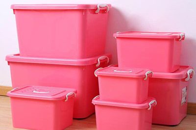 plastic storage box 400
