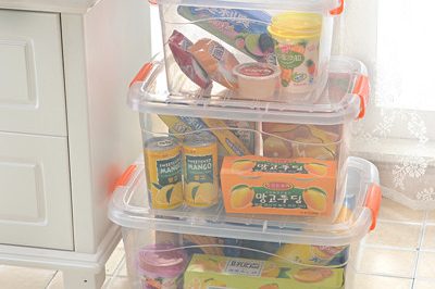 plastic storage box 400